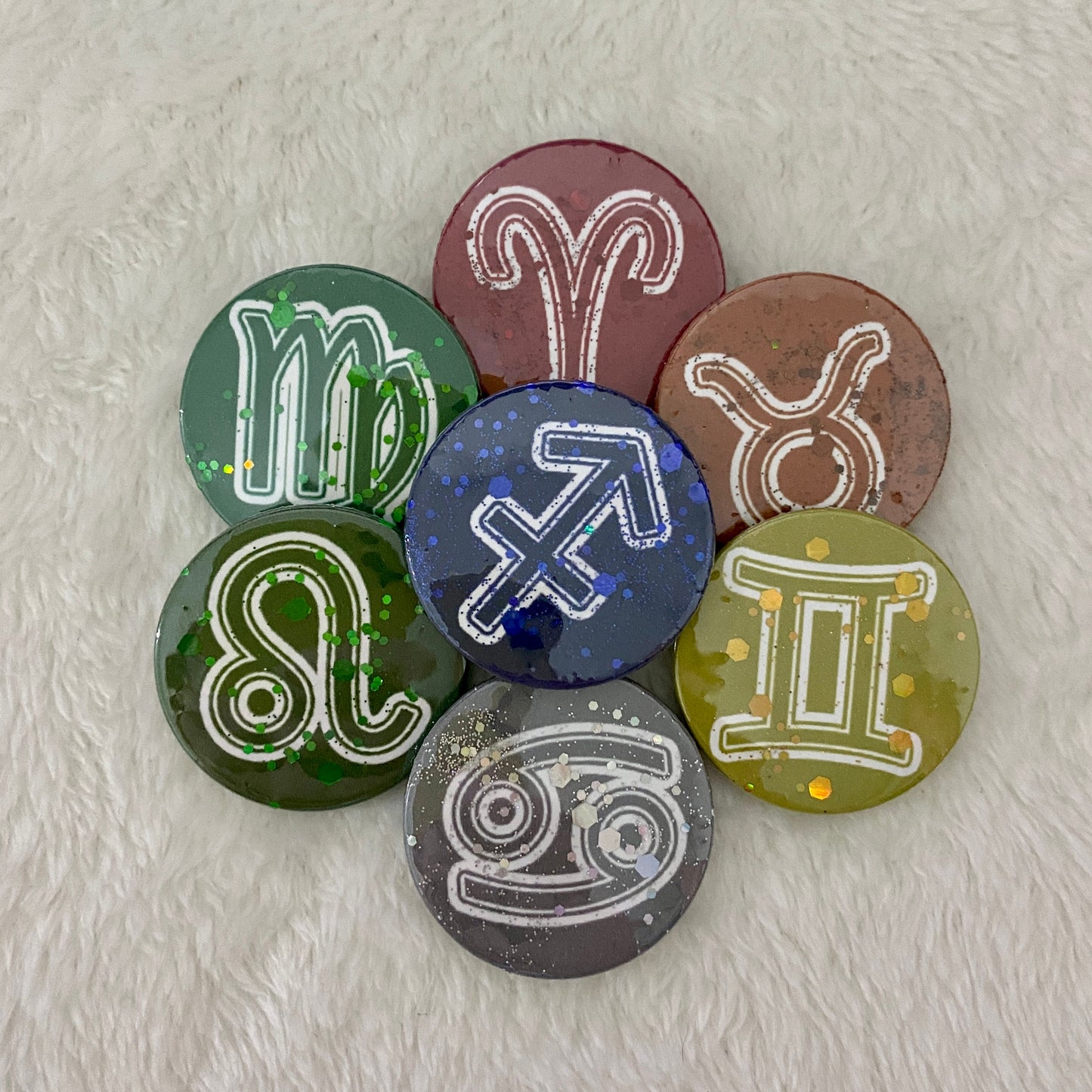 Zodiac Sign Glitter Badges 38mm