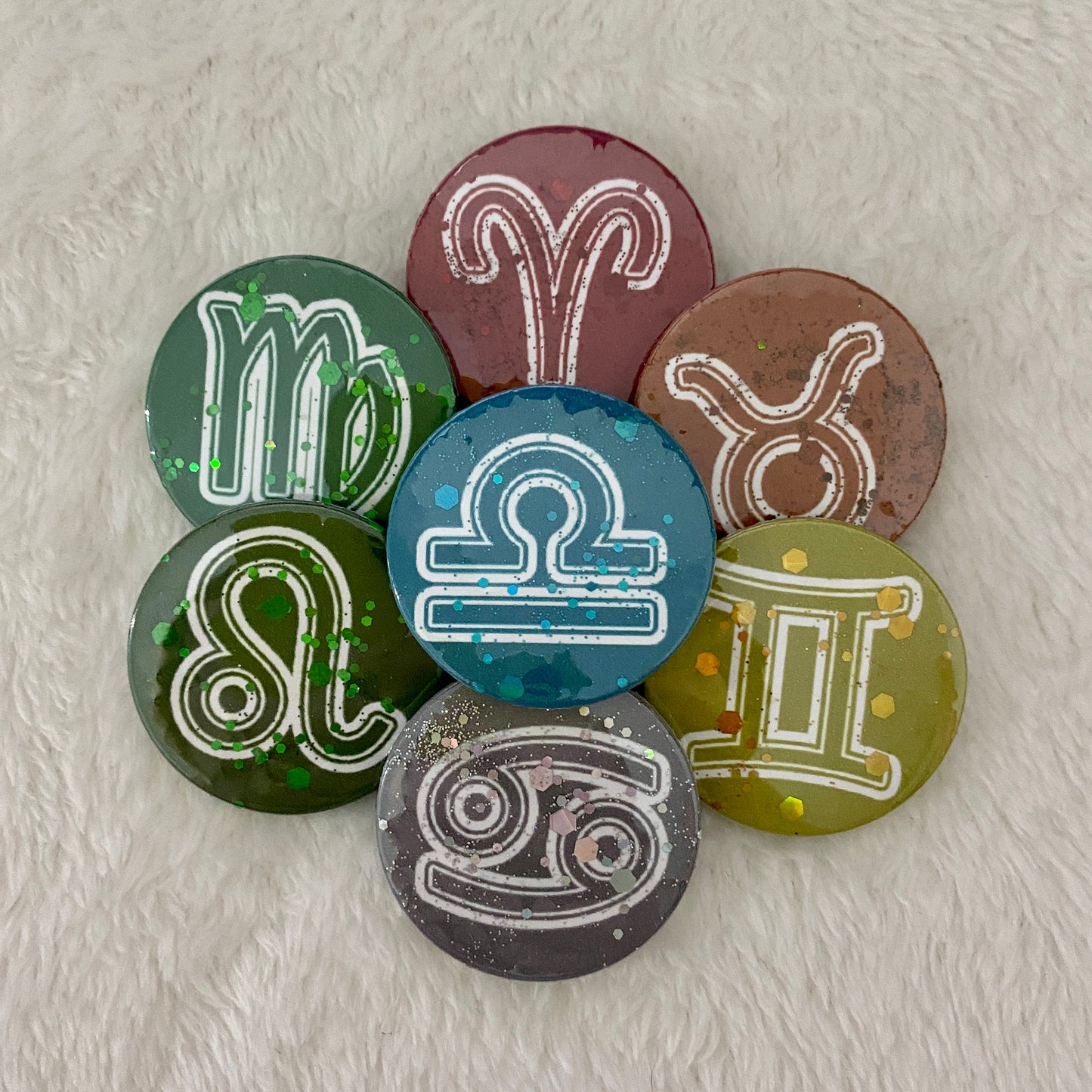 Zodiac Sign Glitter Badges 38mm