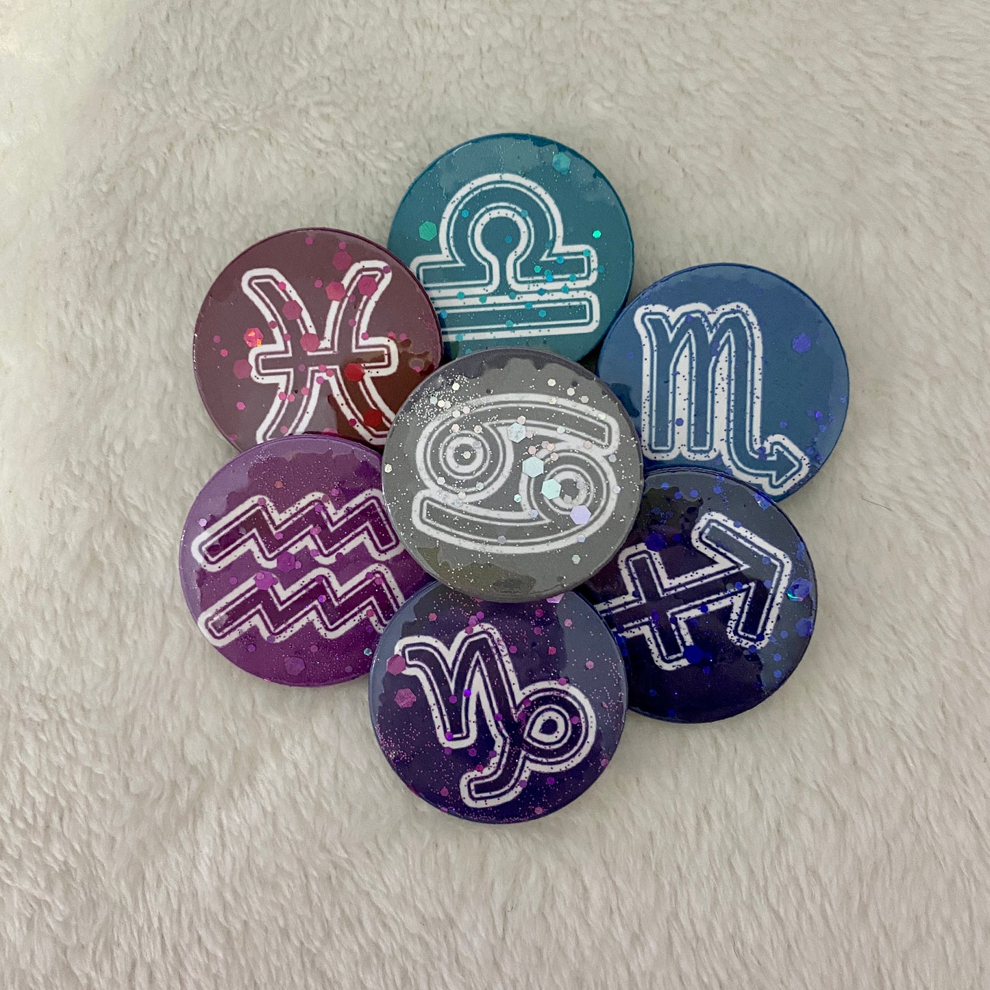 Zodiac Sign Glitter Badges 38mm