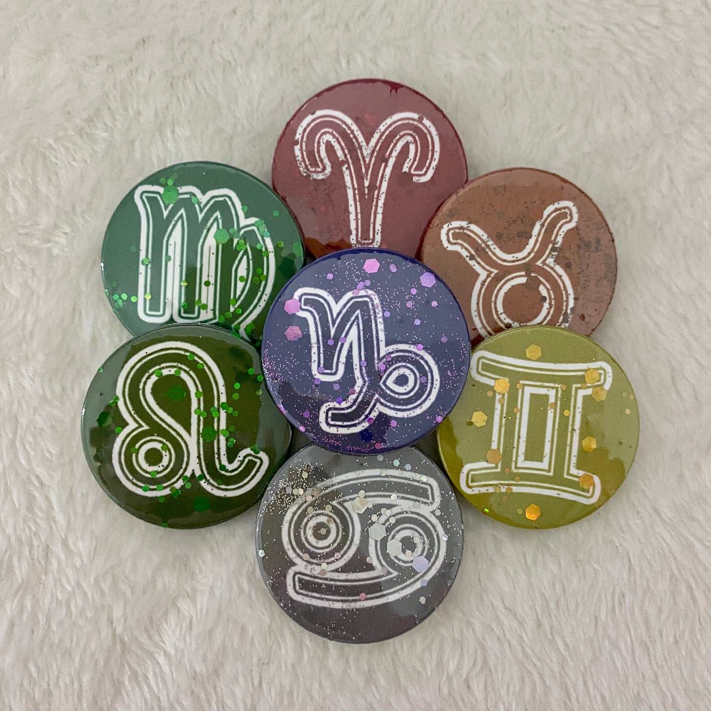 Zodiac Sign Glitter Badges 38mm